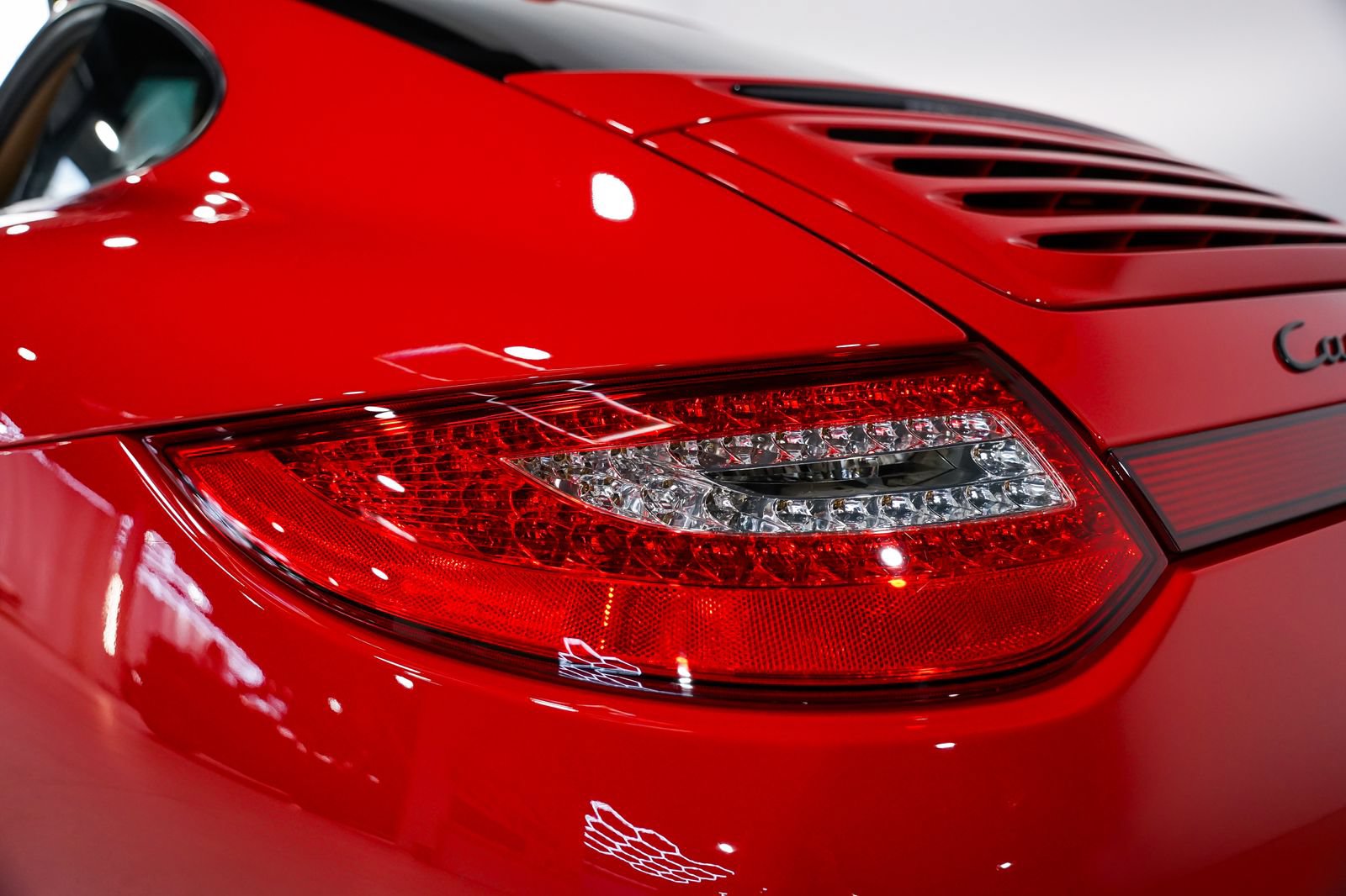Used 2012 Porsche 911 Carrera 4 GTS AWD/4WD image 36