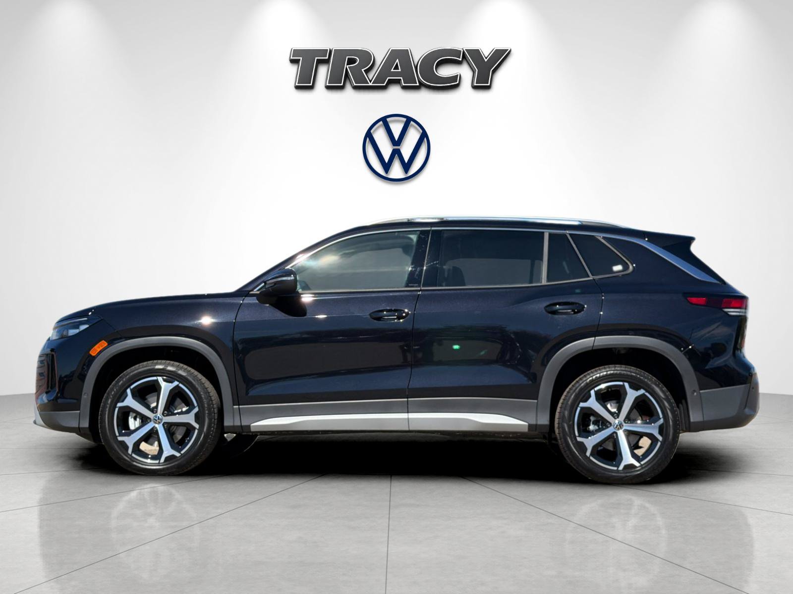 New 2026 Volkswagen Tiguan SE AWD/4WD image 7