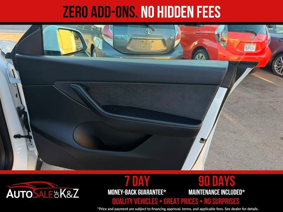 Used 2022 Tesla Model Y Long Range AWD/4WD image 24