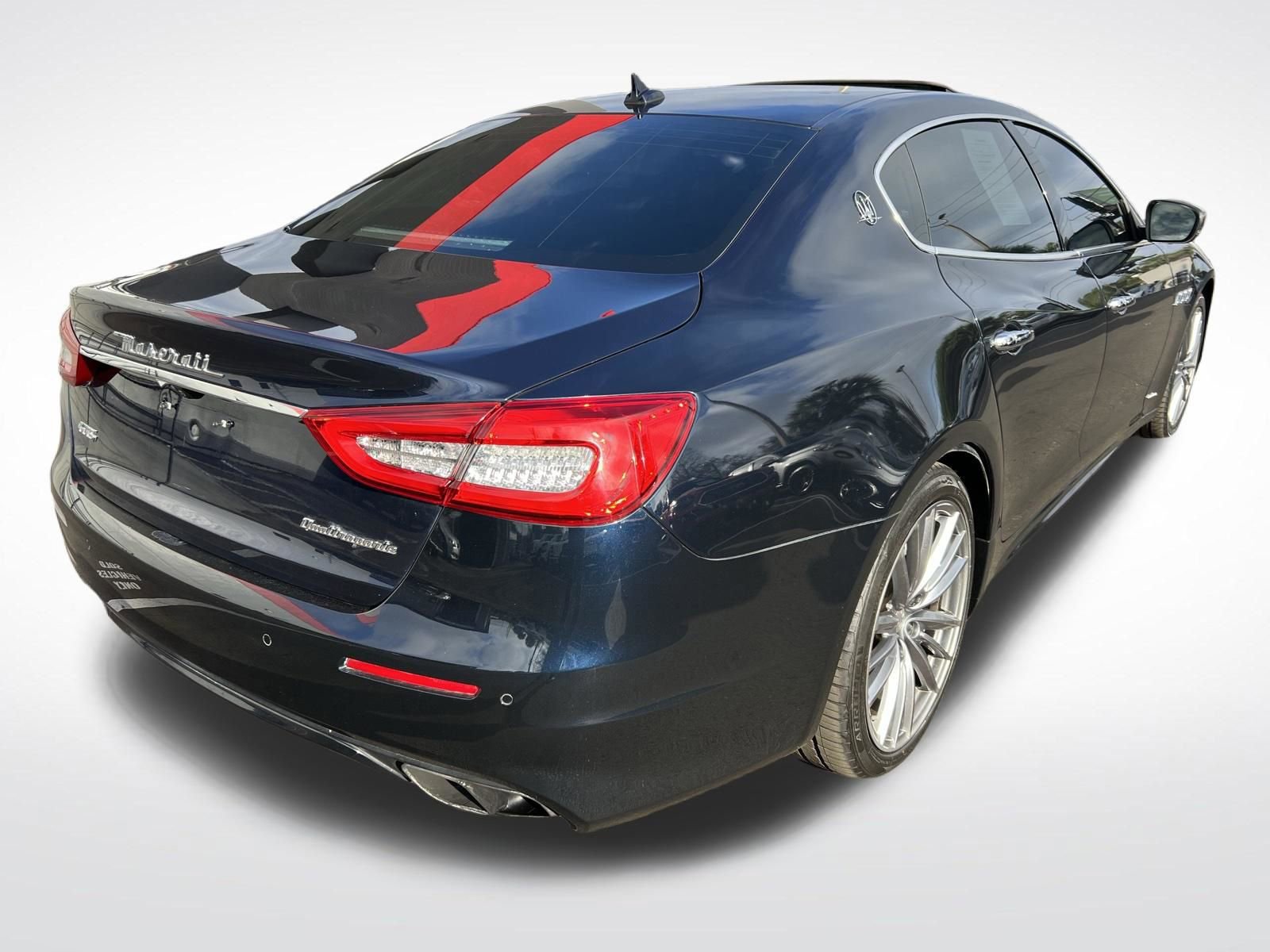 Used 2019 Maserati Quattroporte GTS GranLusso image 11