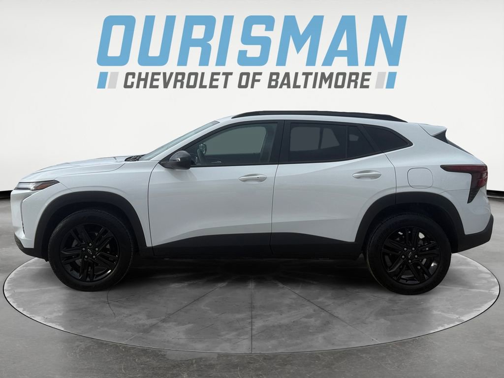 Used 2024 Chevrolet Trax ACTIV w/ Driver Confidence Package image 3