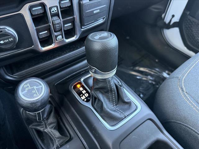 Used 2025 Jeep Wrangler Sport S image 16