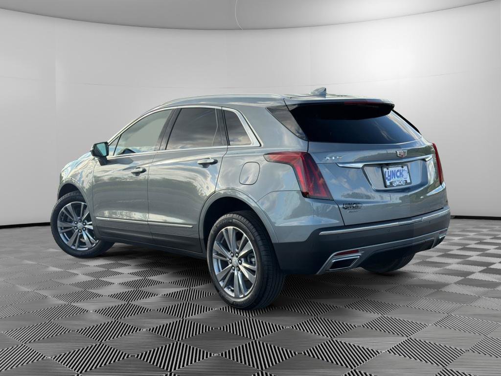 Used 2024 Cadillac XT5 Premium Luxury w/ LPO, Floor Liner Package AWD/4WD image 2