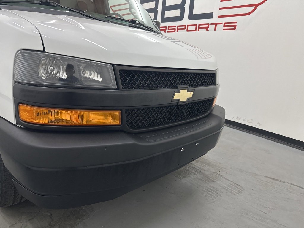 Used 2020 Chevrolet Express 2500 image 2