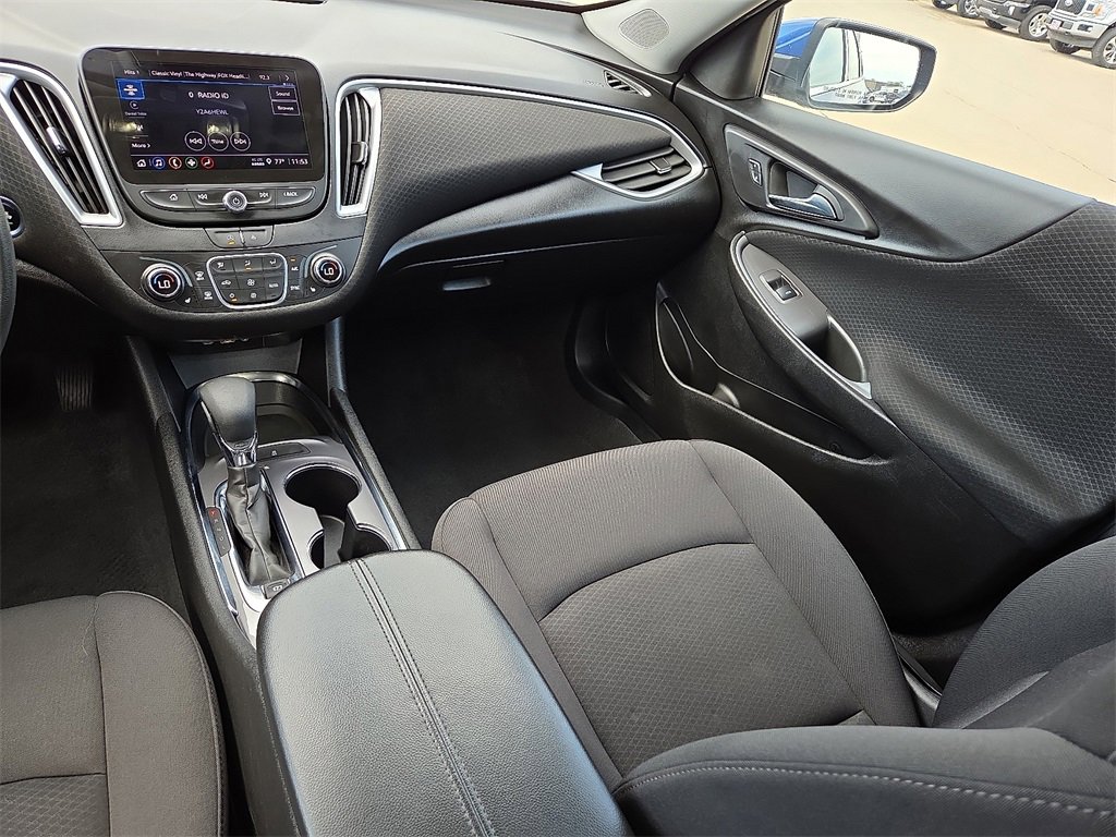 Used 2023 Chevrolet Malibu LT image 12