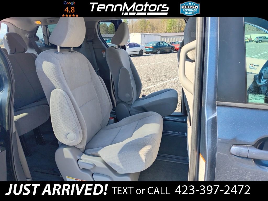 Used 2017 Toyota Sienna LE image 12