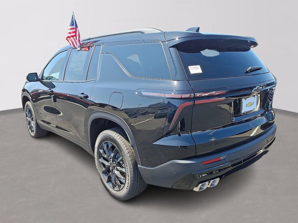 New 2026 Chevrolet Traverse LT w/ Midnight/Sport Edition FWD image 3