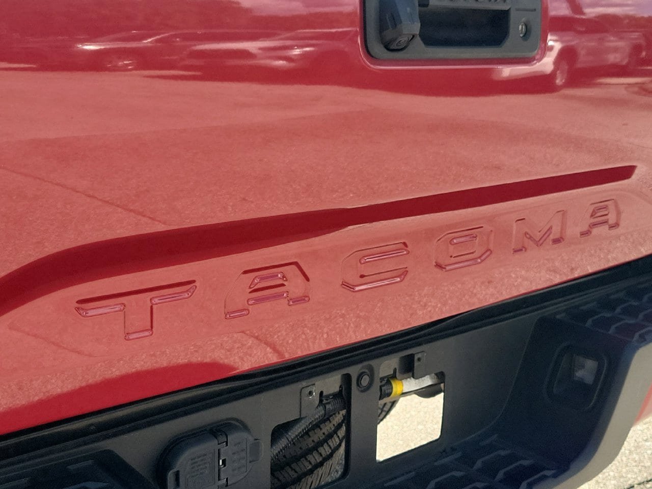 Used 2022 Toyota Tacoma SR5 w/ Technology Package RWD image 6