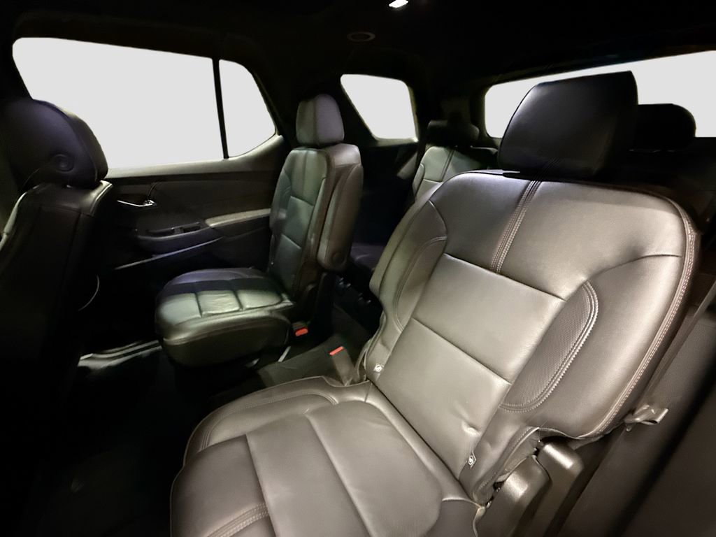 Used 2023 Chevrolet Traverse RS w/ LPO, Floor Liner Package image 25