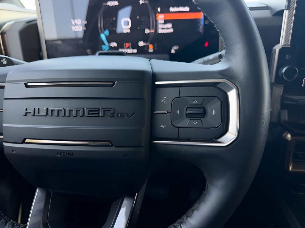 Used 2024 GMC Hummer EV 3X AWD/4WD image 12