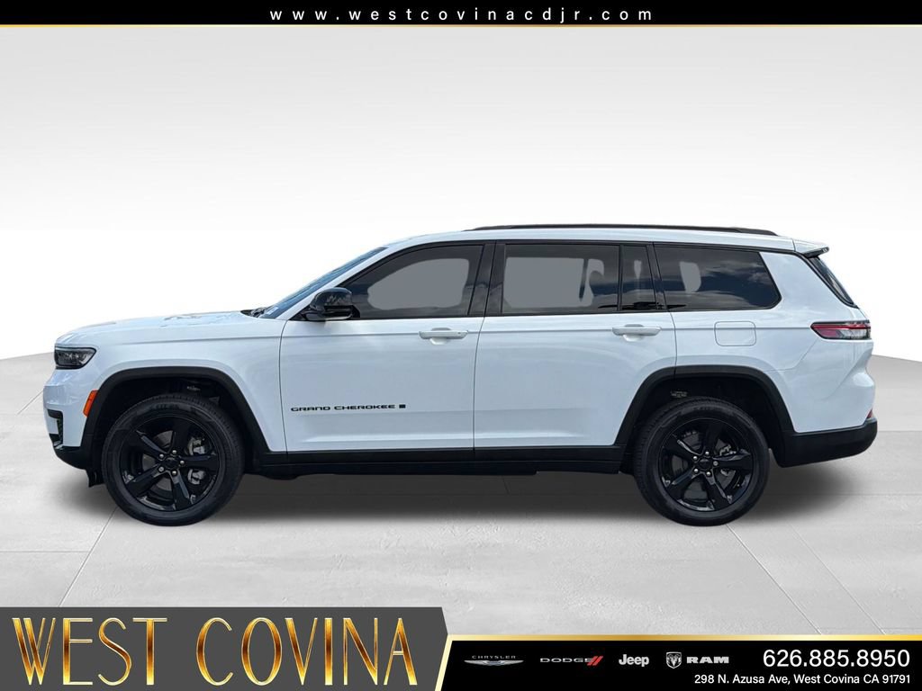 Used 2023 Jeep Grand Cherokee L Laredo AWD/4WD image 4
