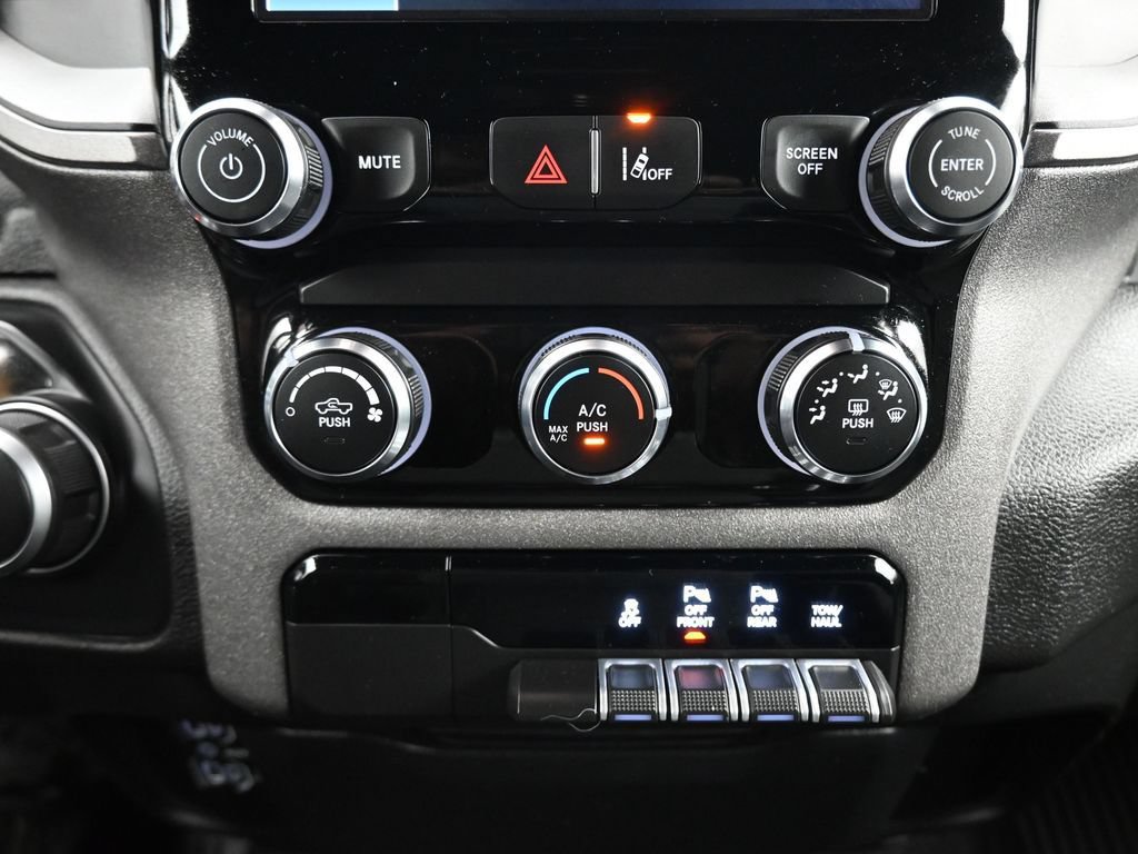 Used 2025 RAM 1500 Tradesman w/ Night Edition AWD/4WD image 21