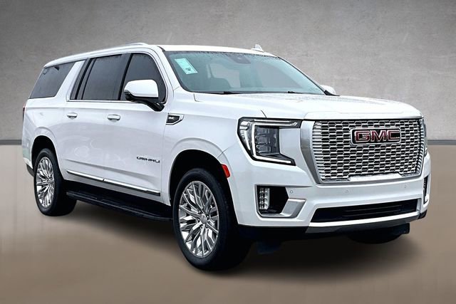Used 2023 GMC Yukon XL Denali w/ LPO, Floor Liner Package image 10