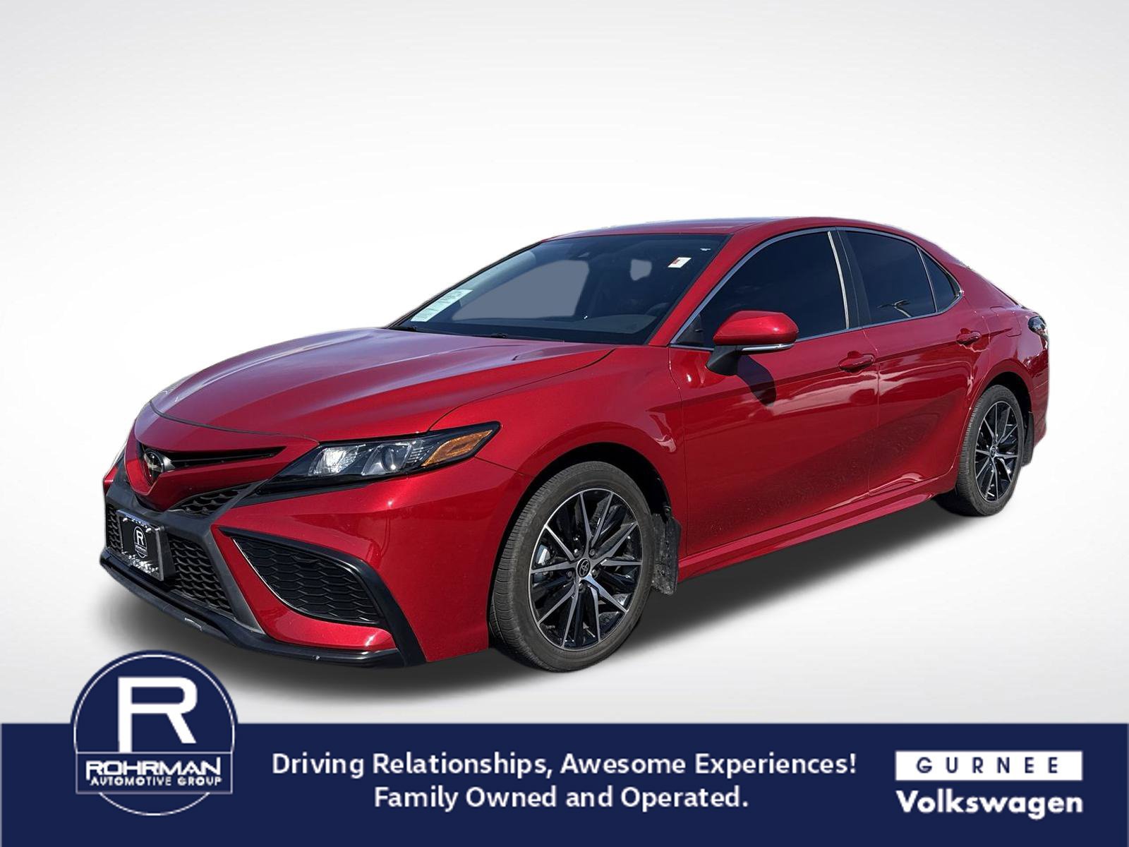 Used 2024 Toyota Camry SE FWD image 4