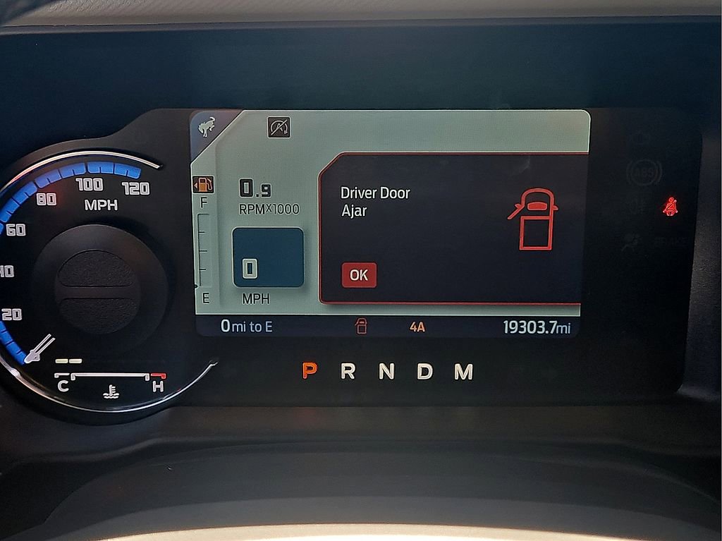 Used 2023 Ford Bronco Badlands image 24