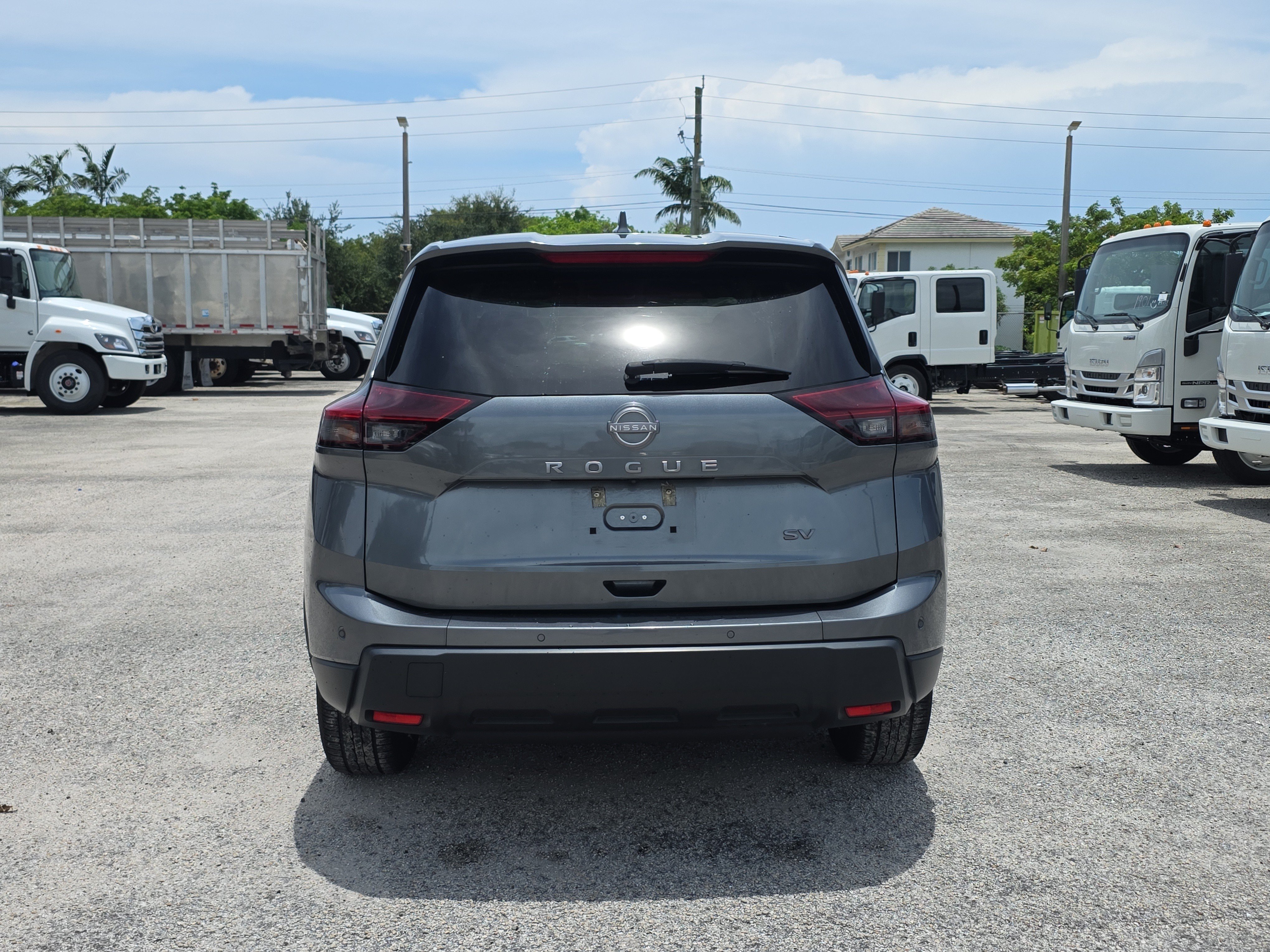 Used 2024 Nissan Rogue SV FWD image 6