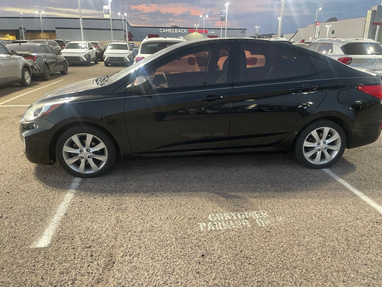 Used 2012 Hyundai Accent GLS w/ Premium Pkg 3