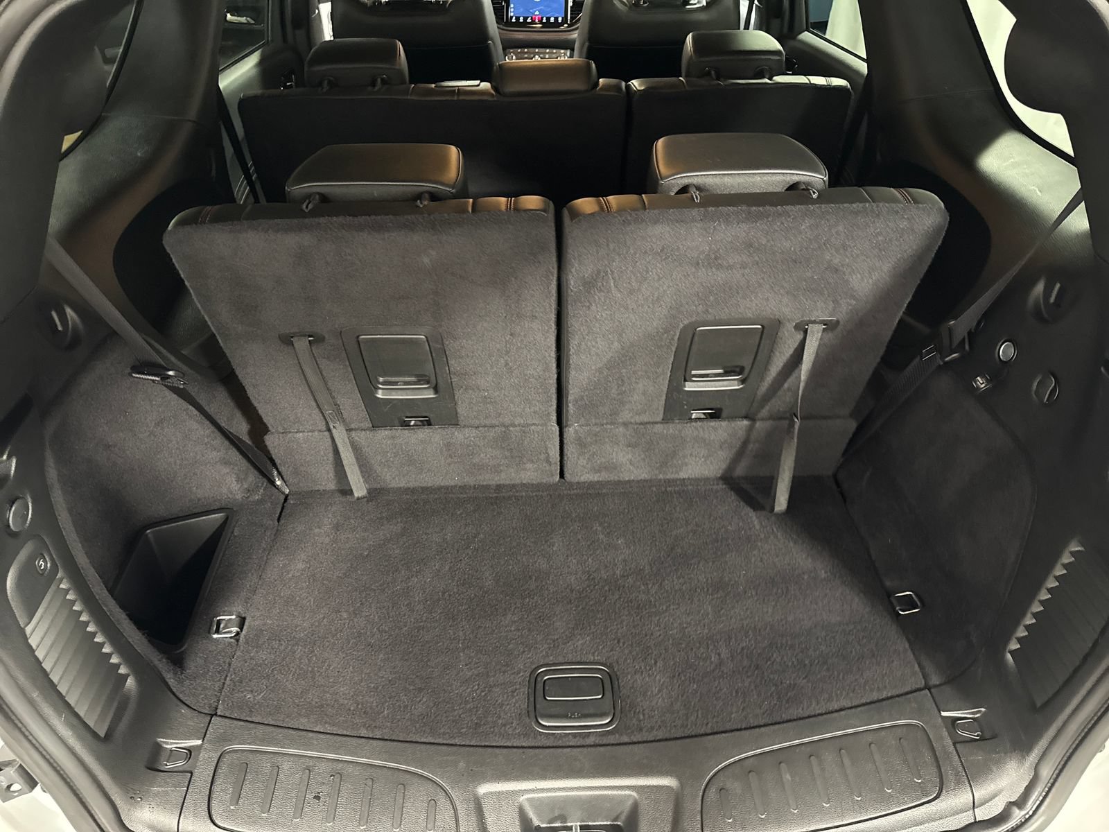 Used 2025 Dodge Durango R/T AWD/4WD image 22
