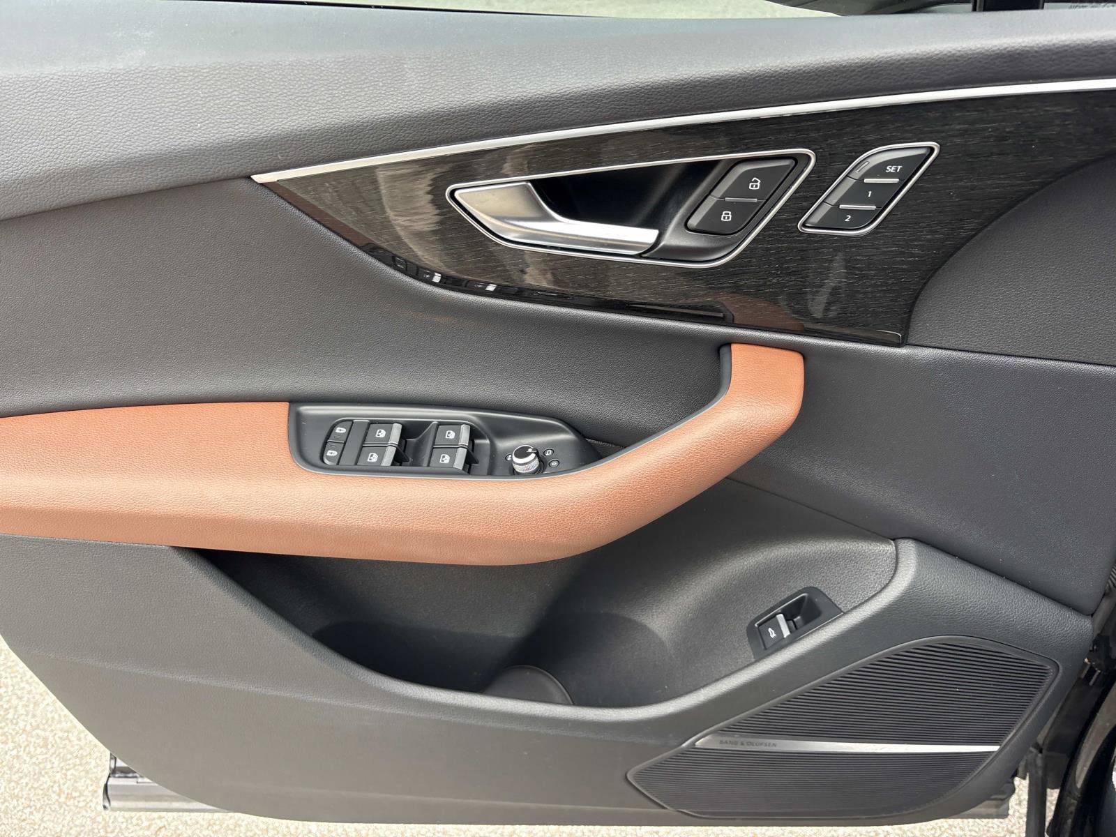 Used 2022 Audi Q7 Premium Plus w/ Premium Plus Package image 12