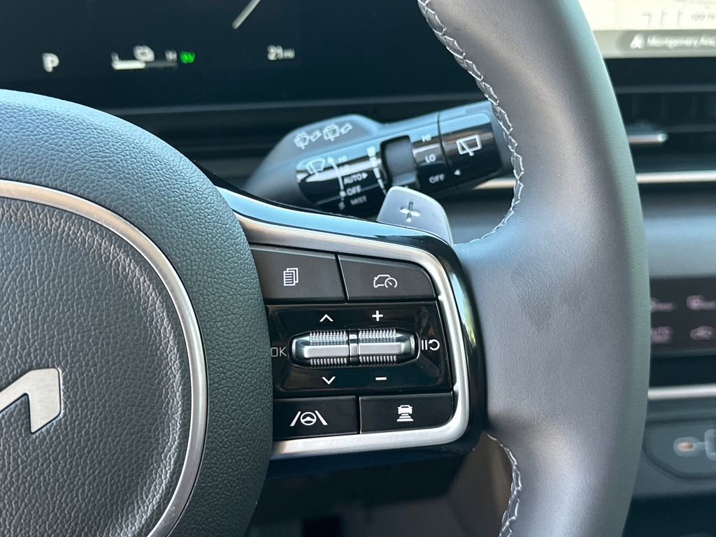 New 2026 Kia Carnival SX FWD image 24