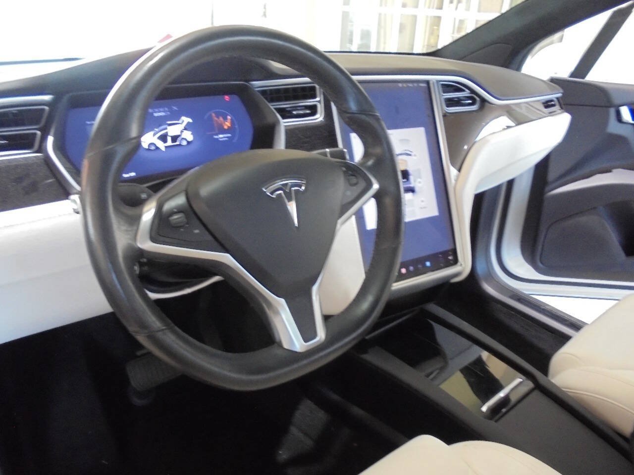 Used 2018 Tesla Model X P100D AWD/4WD image 16