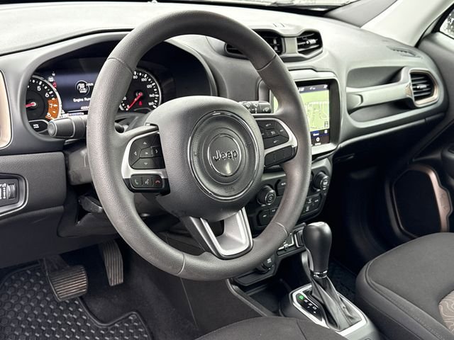 Used 2023 Jeep Renegade Latitude AWD/4WD image 20
