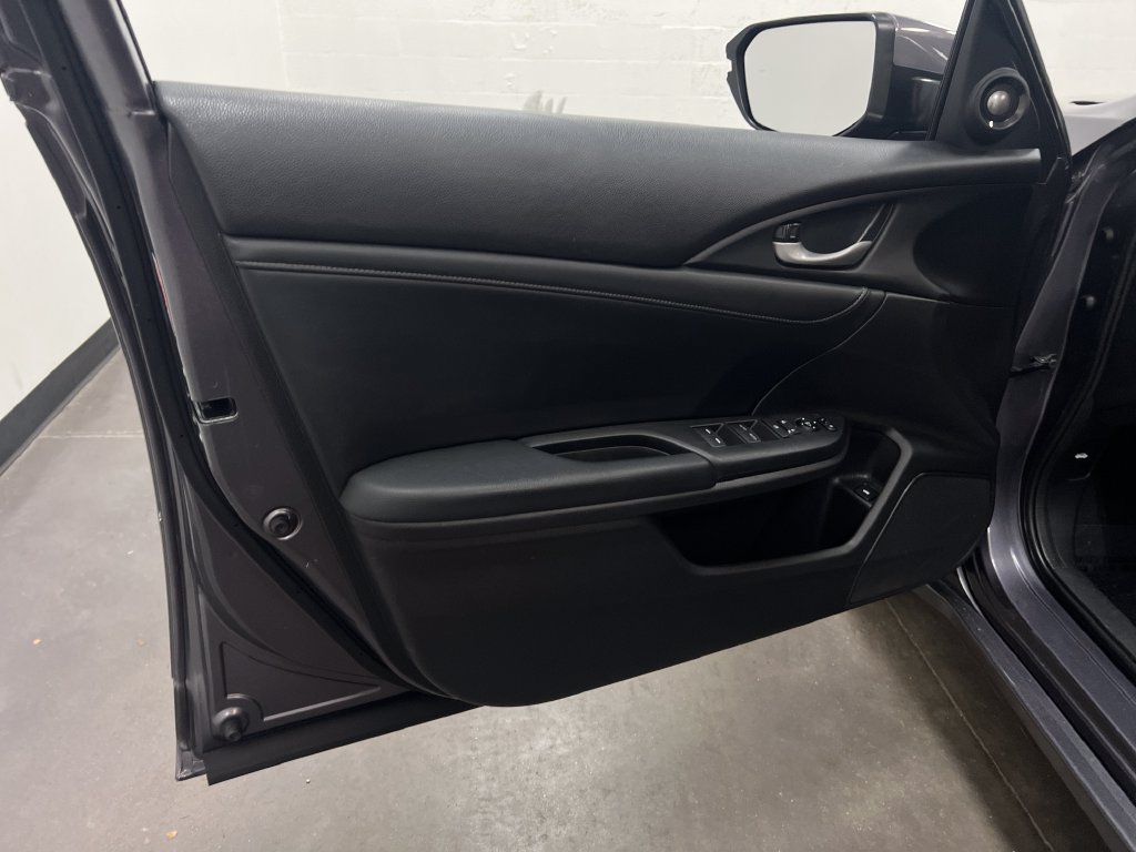 Used 2020 Honda Insight Touring image 10
