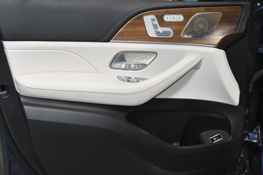 Used 2024 Mercedes-Benz GLE 350 4MATIC image 4