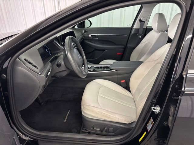 Used 2020 Hyundai Sonata Limited FWD image 2