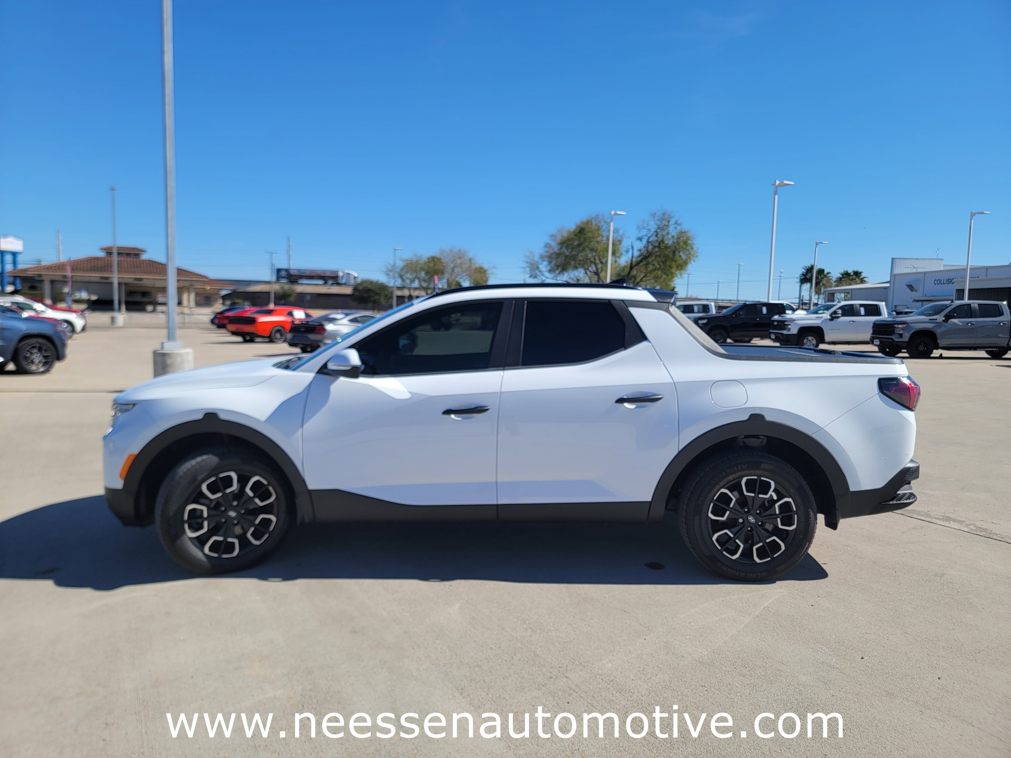Used 2022 Hyundai Santa Cruz SEL w/ Activity Package image 4