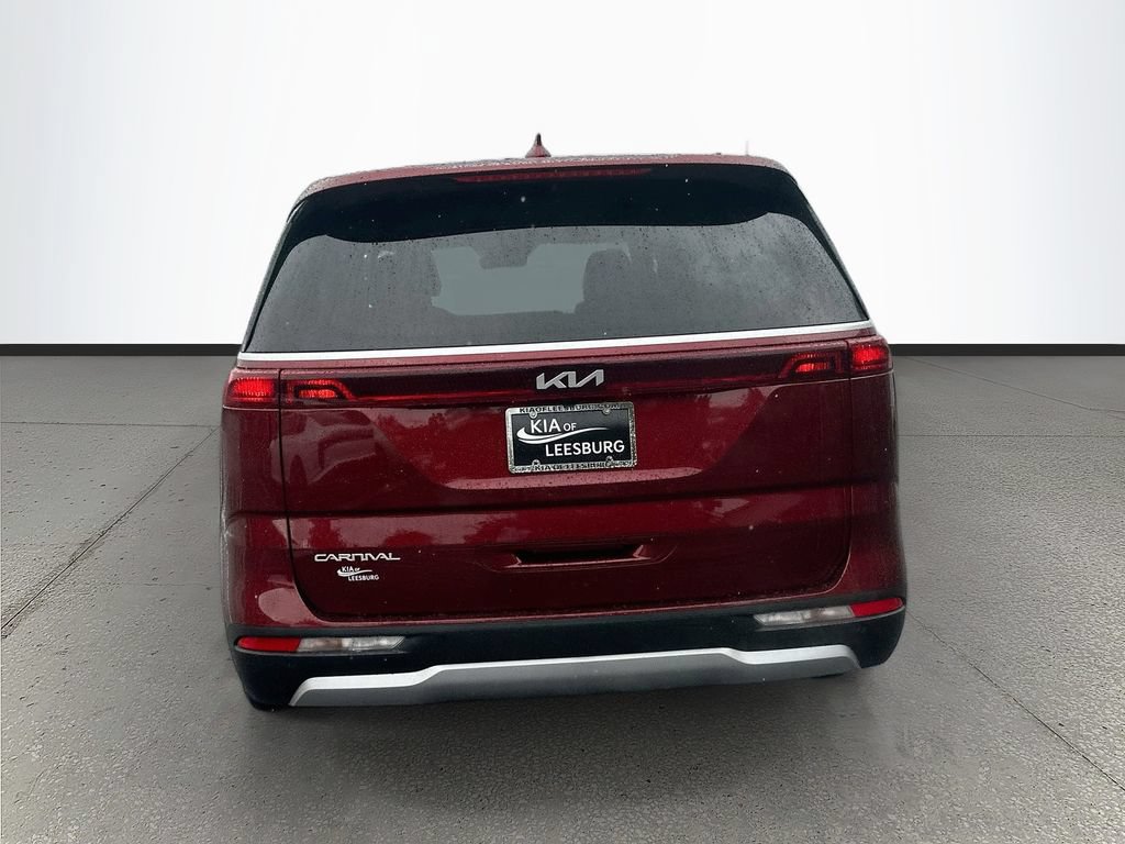 Certified 2024 Kia Carnival LX FWD image 6