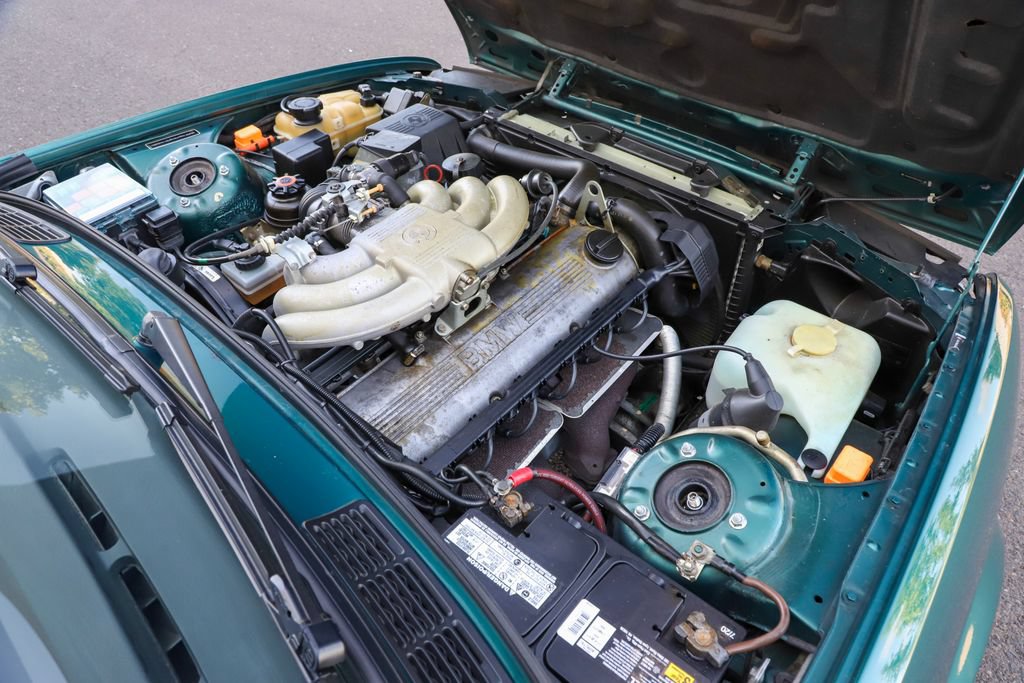 Used 1992 BMW 325i Convertible RWD image 11