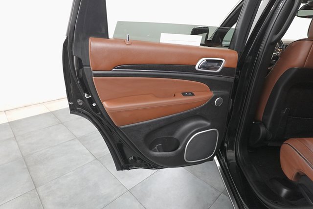 Used 2021 Jeep Grand Cherokee Summit w/ Platinum Series Group image 28