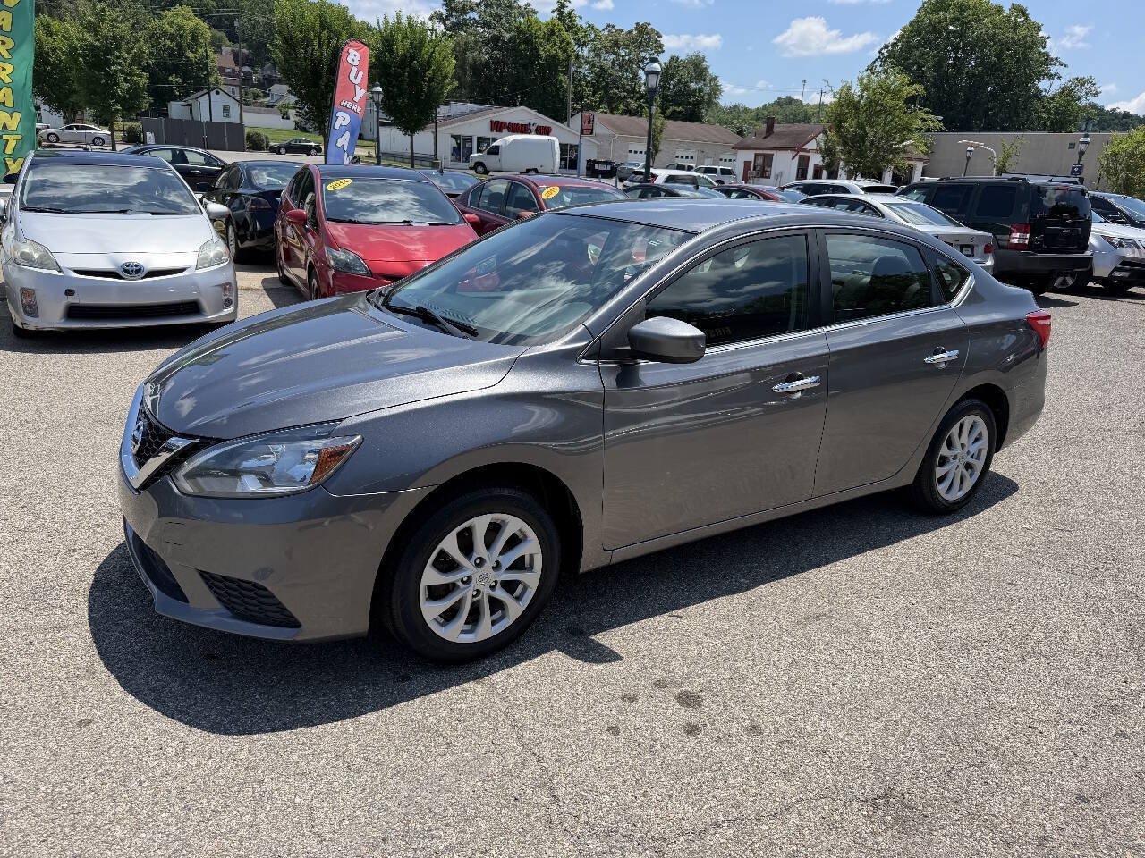 Used 2018 Nissan Sentra SV FWD image 1