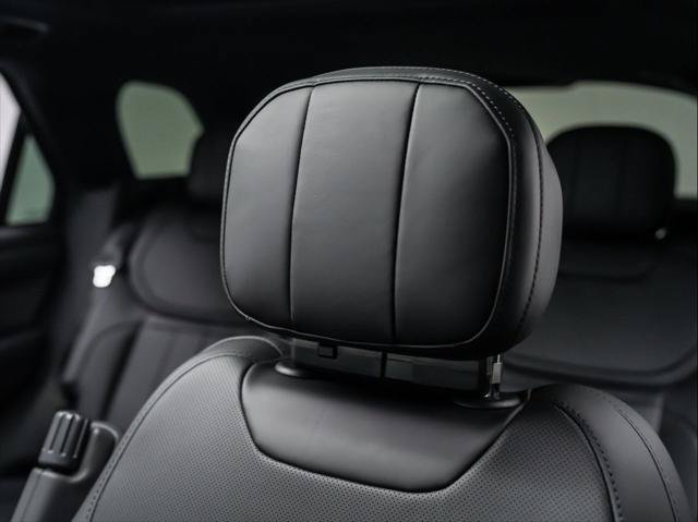 New 2027 Land Rover Range Rover Sport SE AWD/4WD image 15