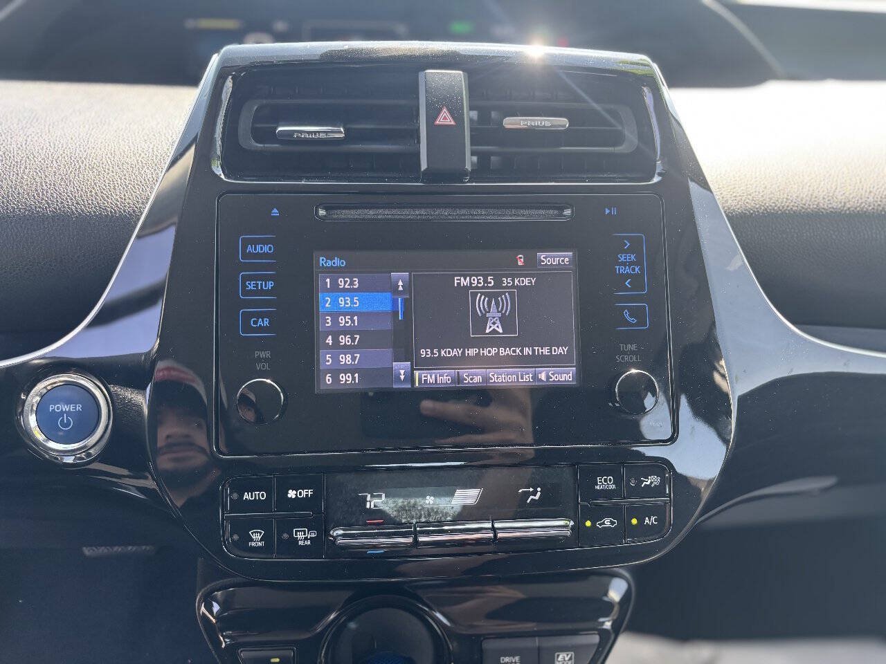 Used 2019 Toyota Prius LE w/ Carpet Mat Package FWD image 14