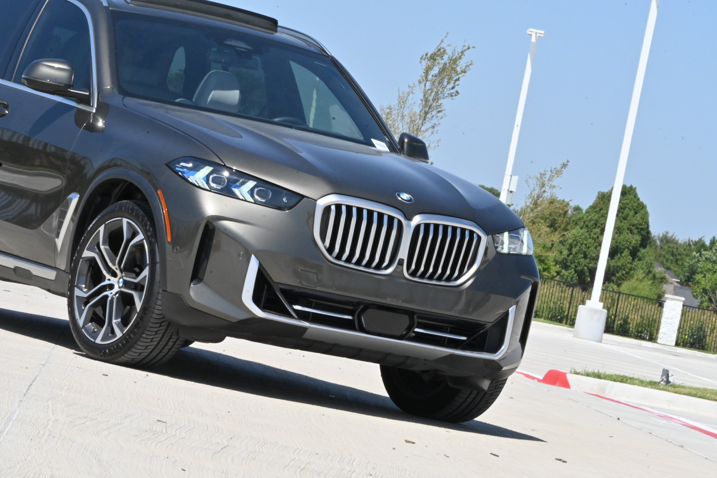Certified 2025 BMW X5 sDrive40i w/ Premium Package RWD image 35