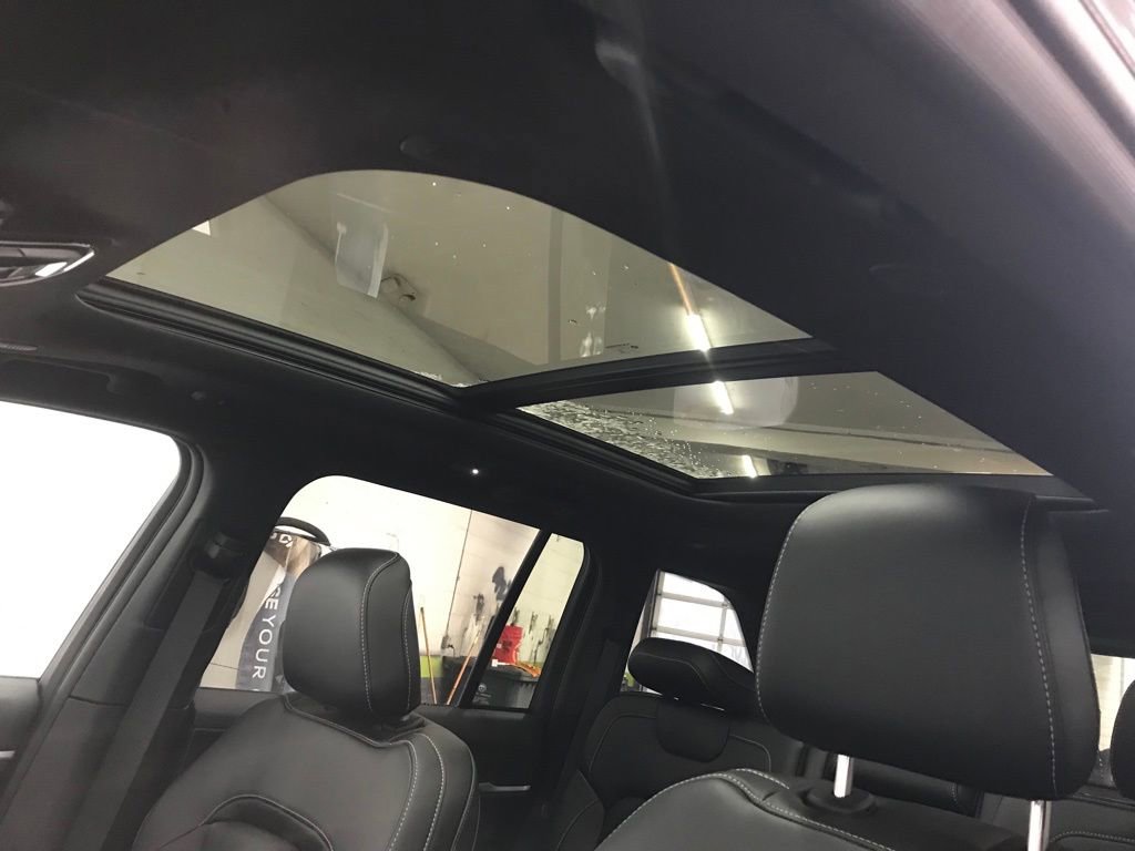 New 2025 Jeep Grand Cherokee Limited image 28