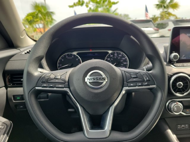 Used 2023 Nissan Sentra SV FWD image 18