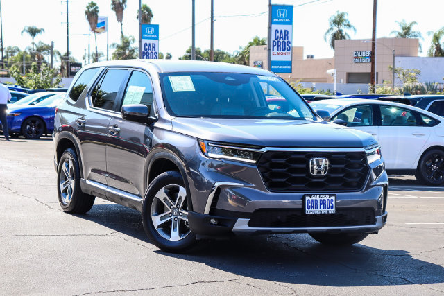 Used 2025 Honda Pilot EX-L image 2
