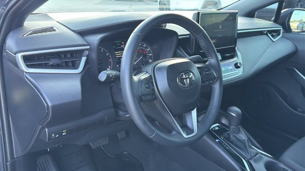 Used 2025 Toyota Corolla SE FWD image 16