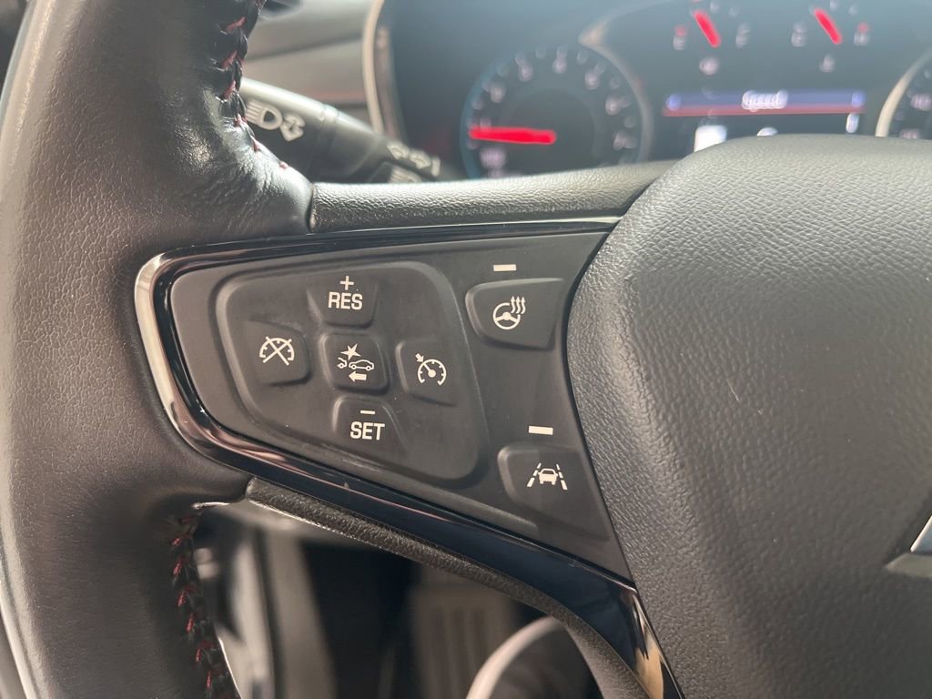 Used 2022 Chevrolet Equinox RS w/ RS Leather Package FWD image 17