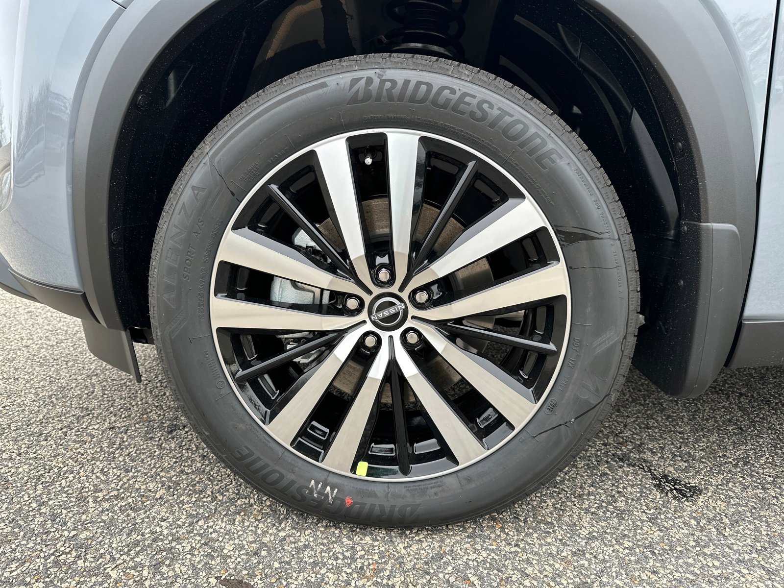 New 2025 Nissan Pathfinder Platinum w/ Lighting Package (N92) image 11