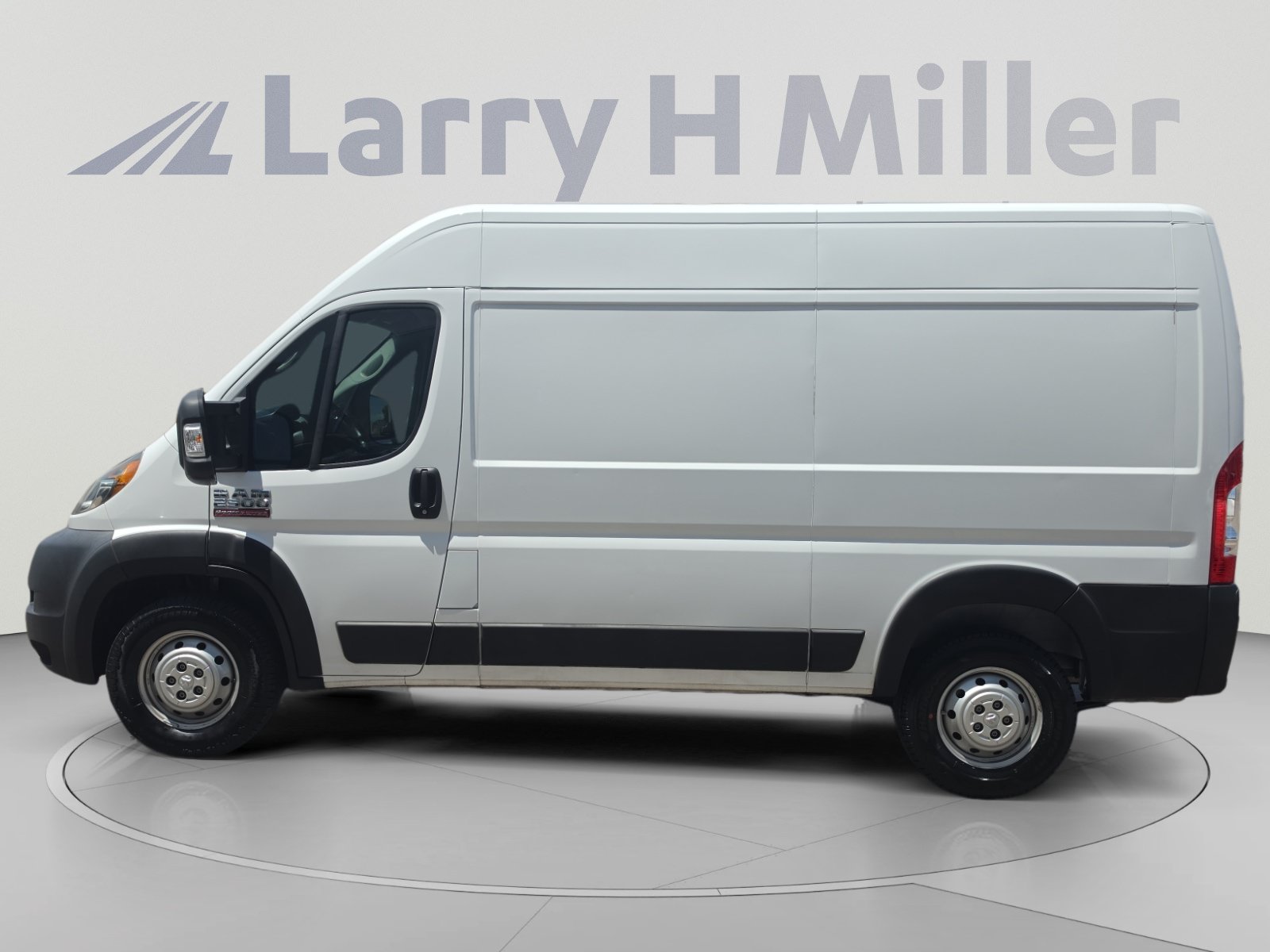 Used 2021 RAM ProMaster 2500 FWD image 2