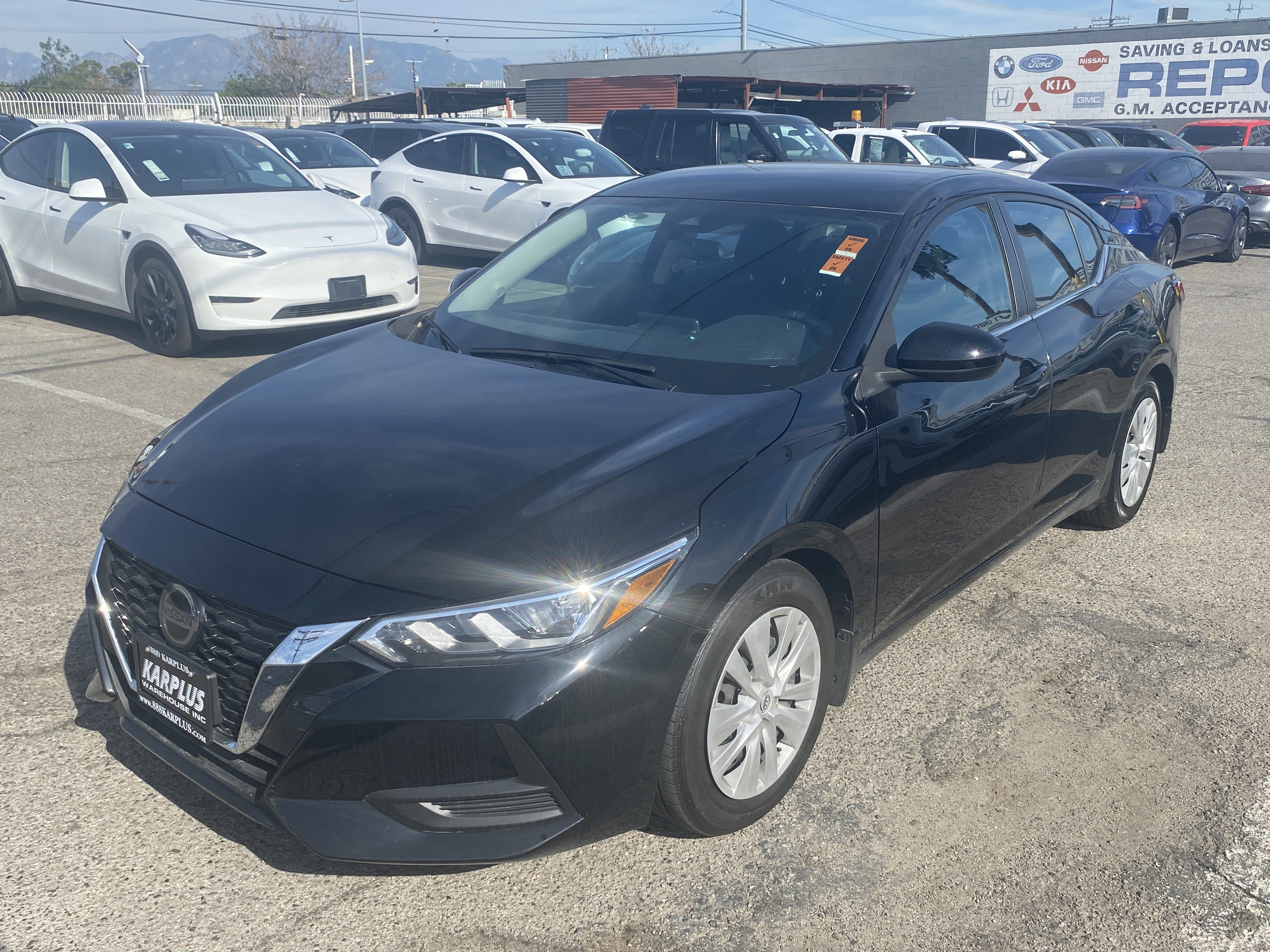Used 2021 Nissan Sentra S image 2