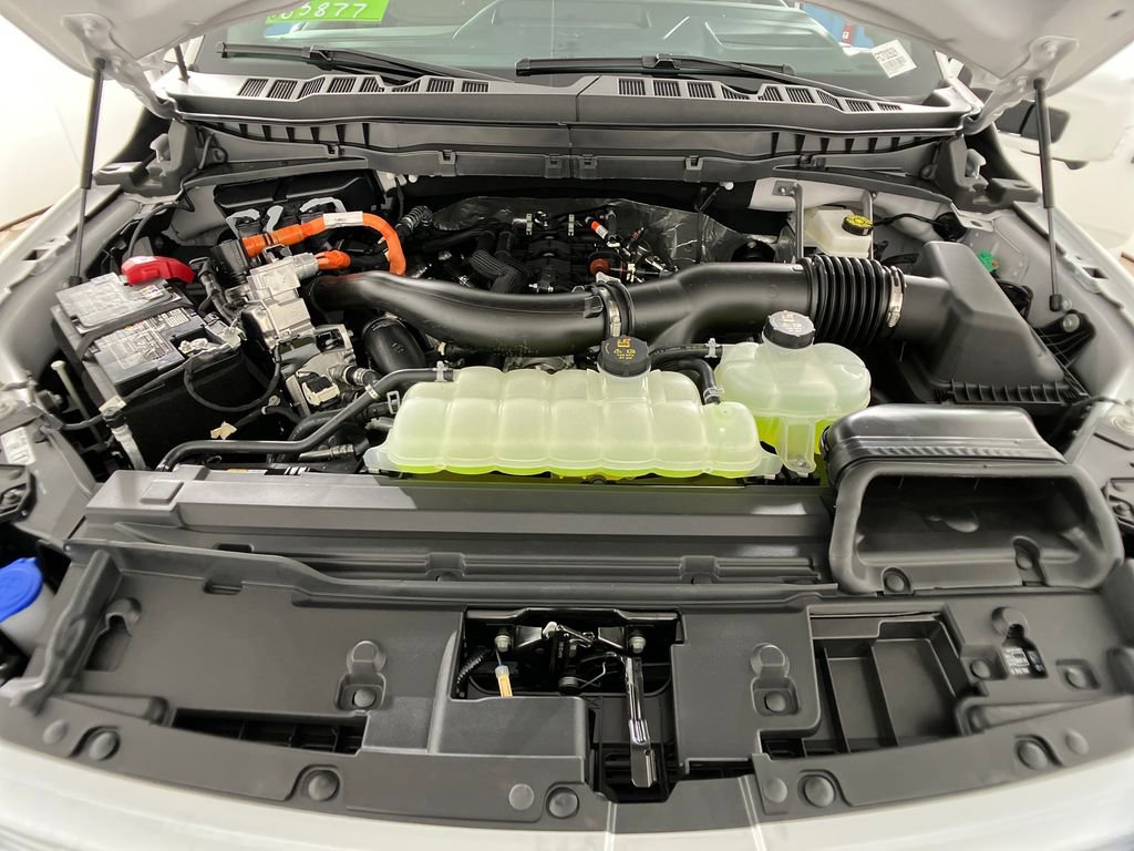 New 2025 Ford F150 Platinum w/ Equipment Group 703A Plus image 32