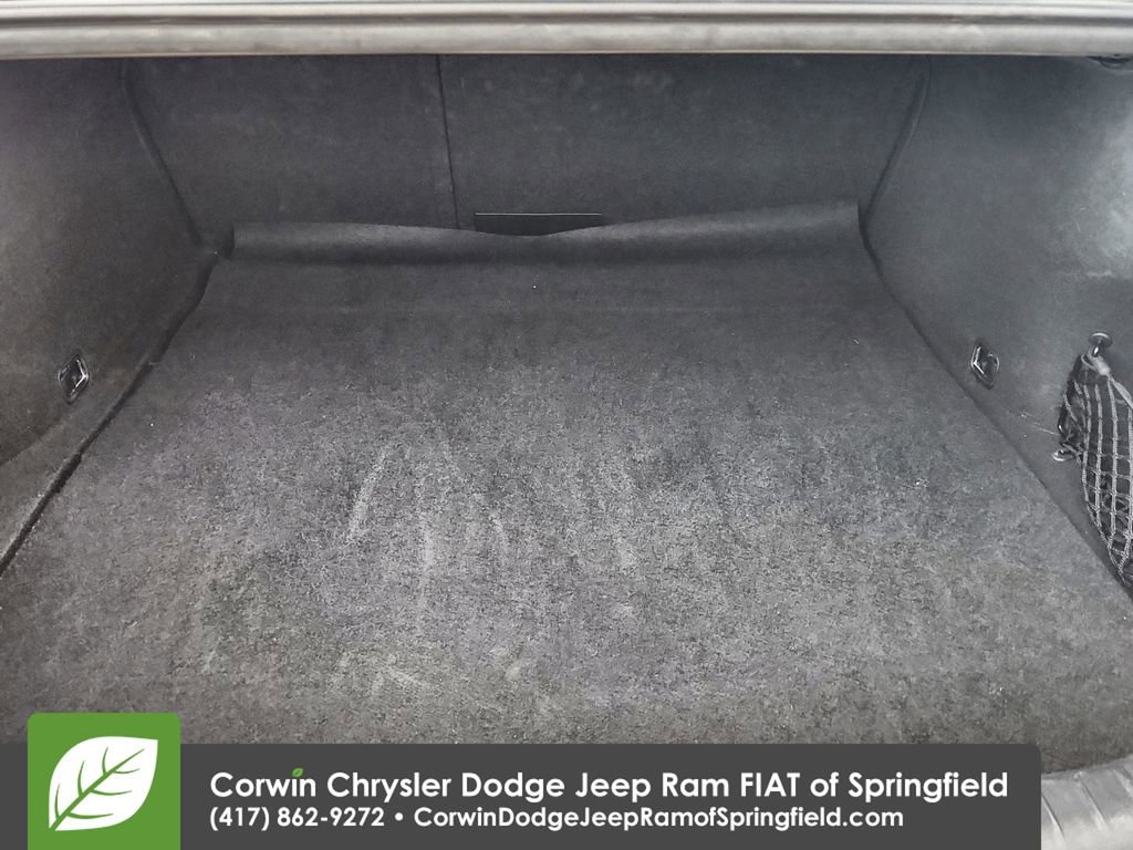 Used 2025 Genesis G70 2.5T image 30