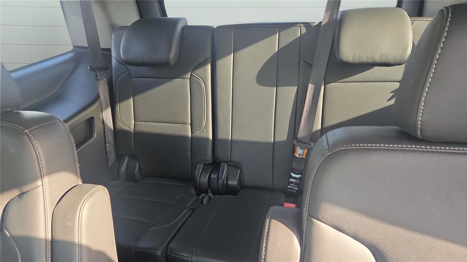 Used 2019 GMC Yukon SLT image 30