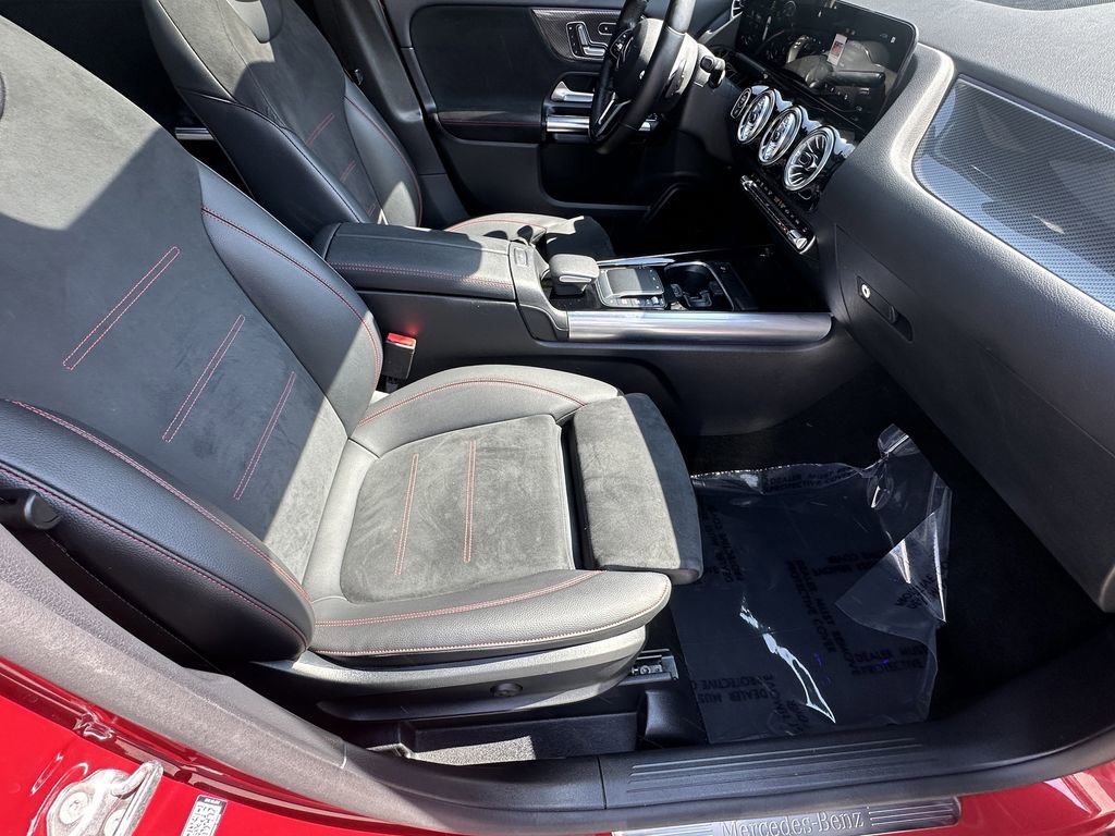 Certified 2022 Mercedes-Benz GLA 250 4MATIC image 15