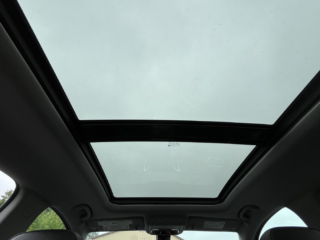 Certified 2021 Chevrolet Equinox Premier FWD image 19
